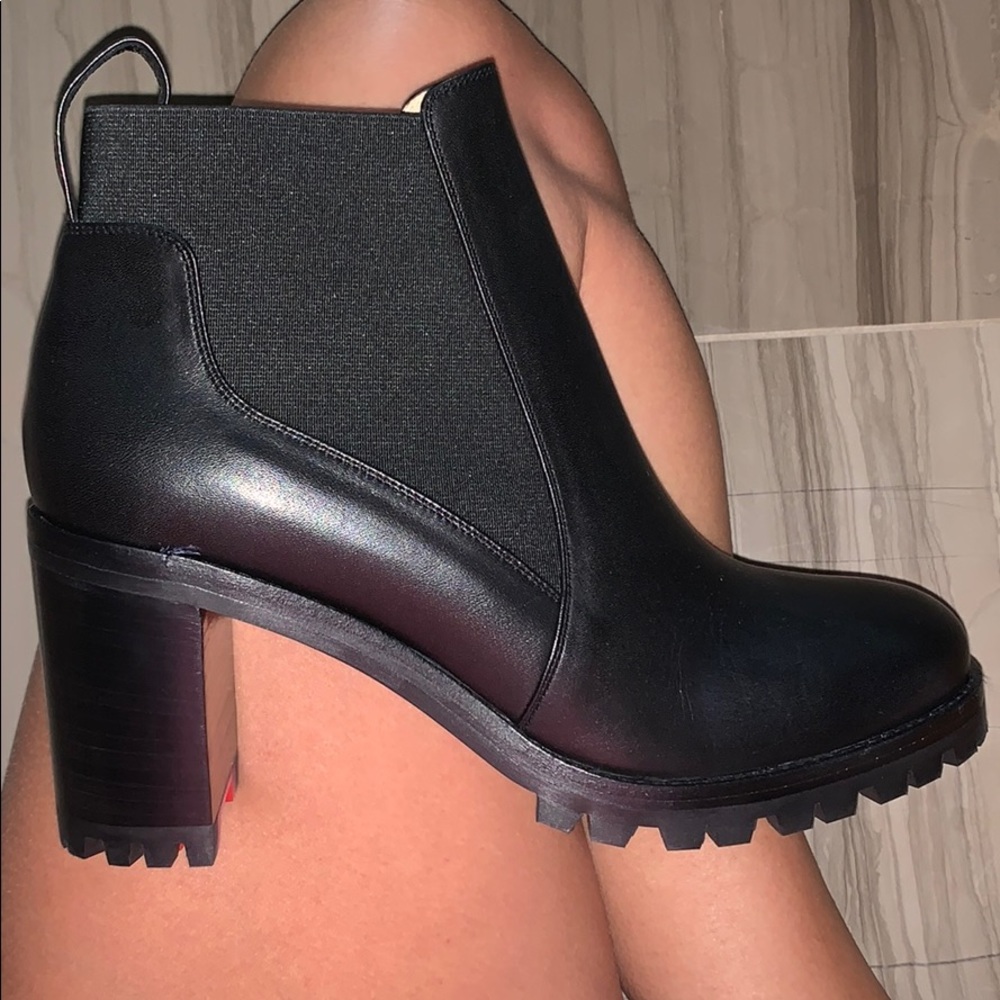Christian Louboutin booties. Size 7 NIB 💕 - Picture 3 of 7